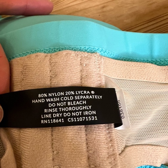 6th & Lane Bikini Top 42C - Picture 5 of 5